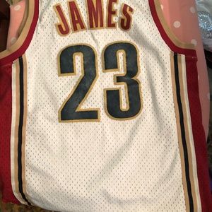 Childs LeBron James jerset